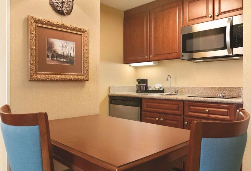 Люкс Премиум, Homewood Suites By Hilton Detroit Troy