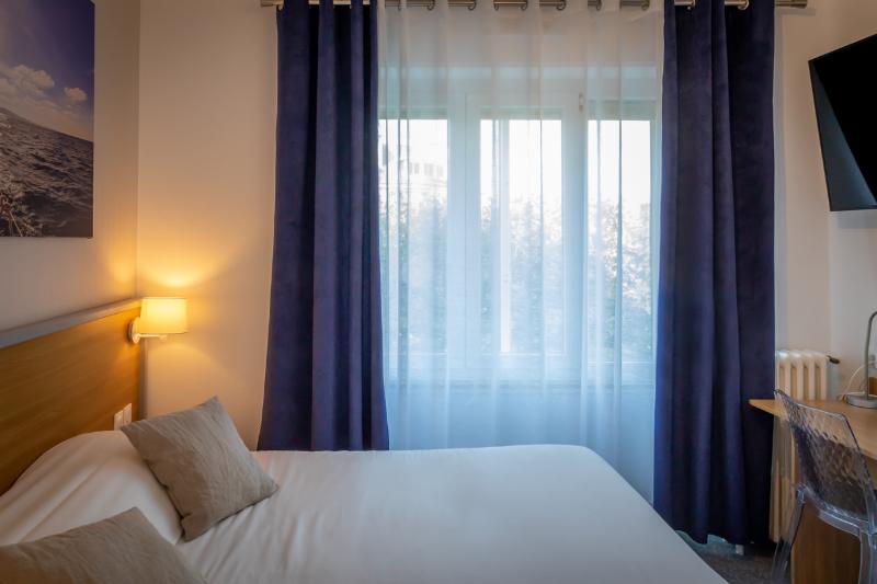 اتاق استاندارد, Logis Rex Hotel Lorient