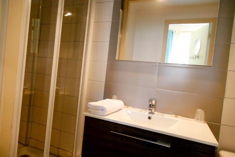 اتاق استاندارد, Logis Rex Hotel Lorient