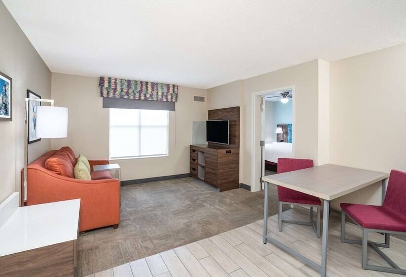 Люкс Кровать Кинг, Hampton Inn & Suites By Hilton West Little Rock