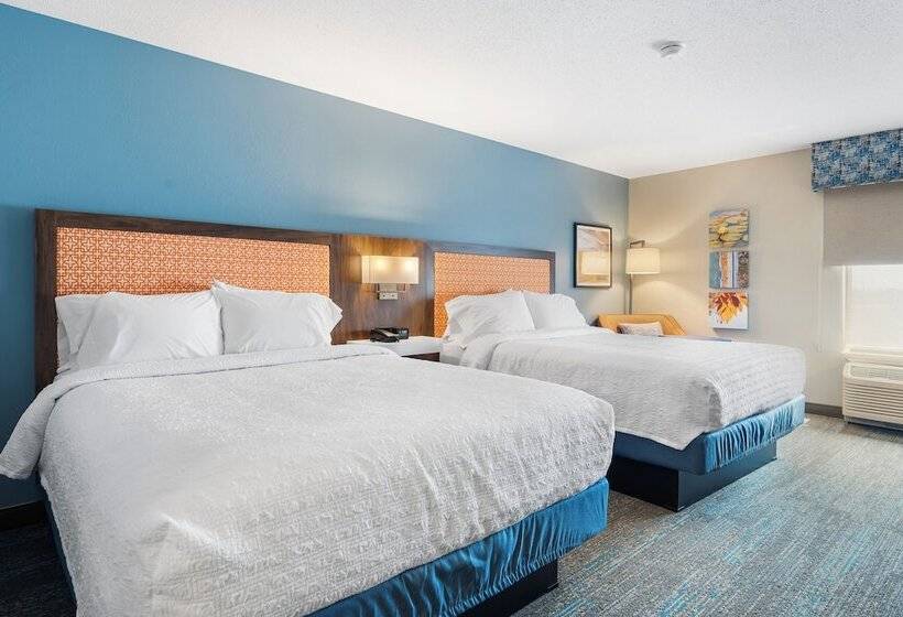 适合残疾人使用的标准间, Hampton Inn Ottawa