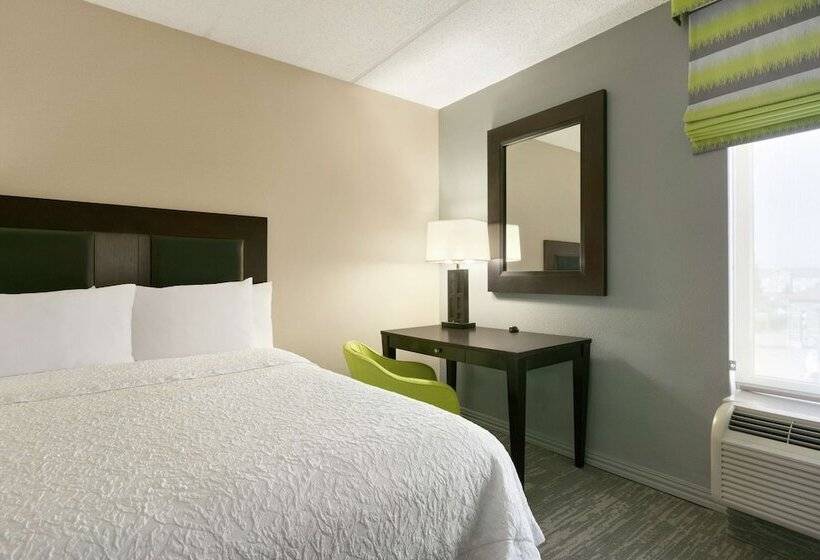 스탠다드 룸, Hampton Inn & Suites Houston/clear Lakenasa Area