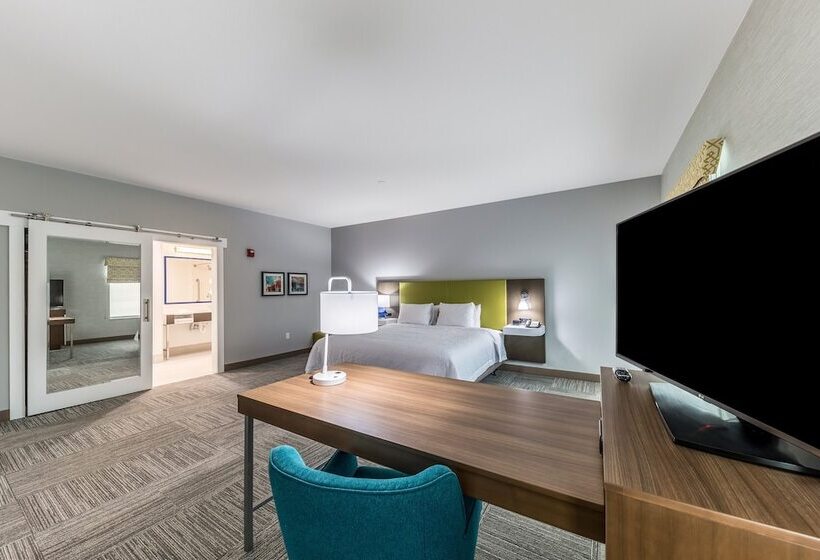 سوییت, Hampton Inn & Suites Tulsa Woodland Hills 71st Memorial