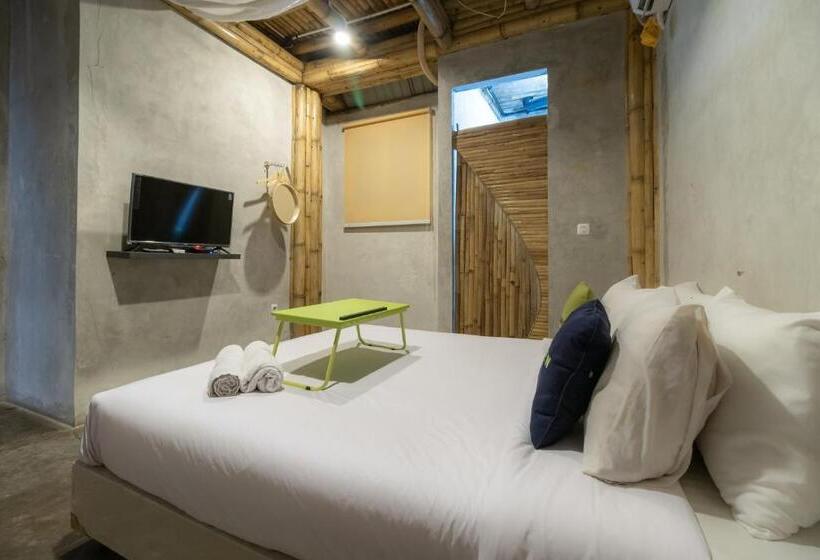 Номер Стандарт, Urbanview Ta Ke Residence Blok M By Reddoorz