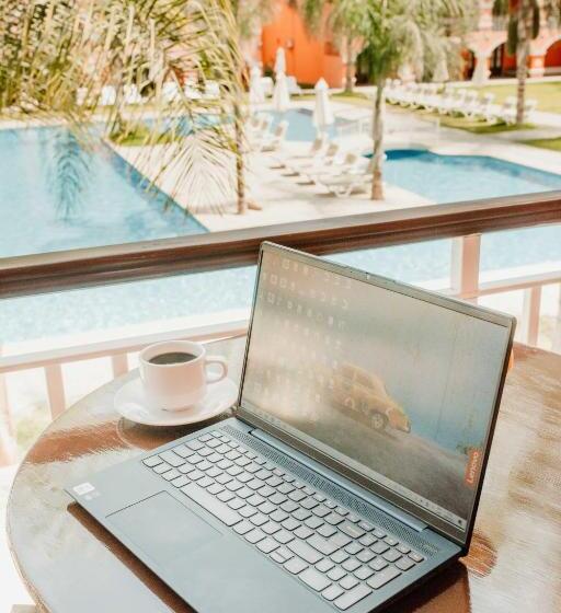 اتاق خانوادگی, Hacienda San Juan Resort