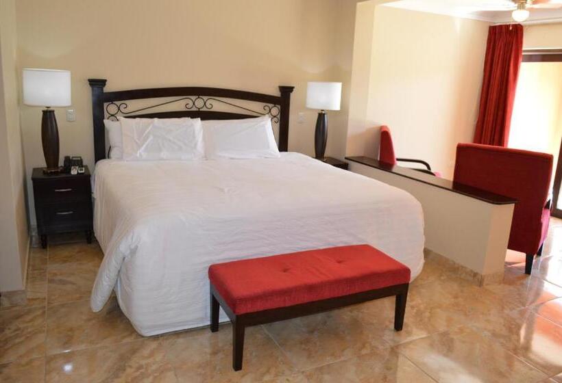 سوییت جونیور, Hacienda San Juan Resort