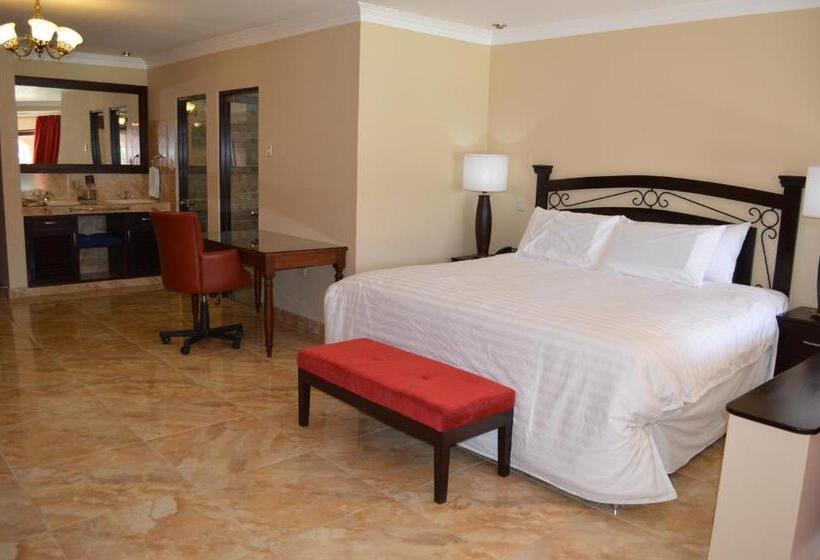 سوییت جونیور, Hacienda San Juan Resort