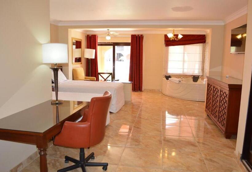 سوییت جونیور, Hacienda San Juan Resort
