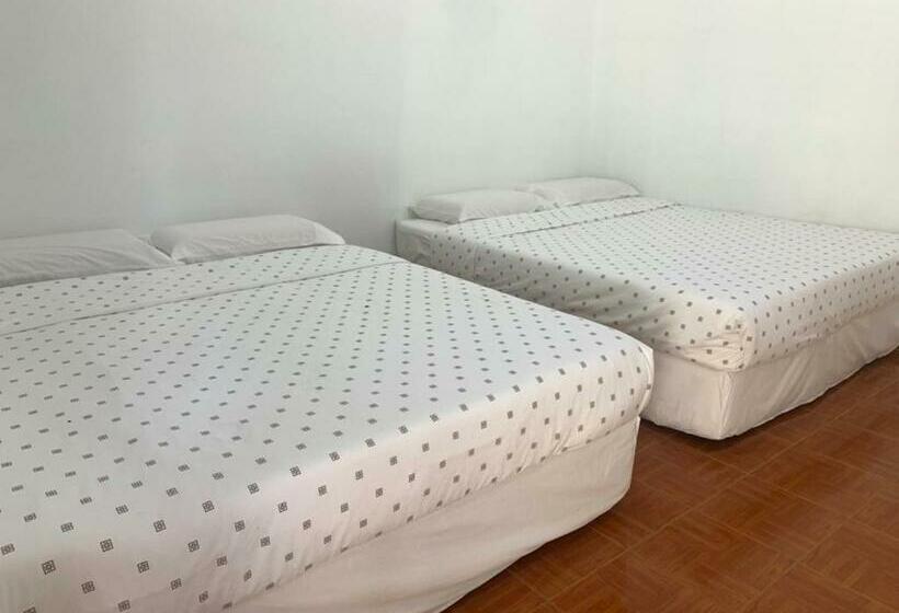 Трехместный Номер Классика, Oyo 89928 Acf Guest House