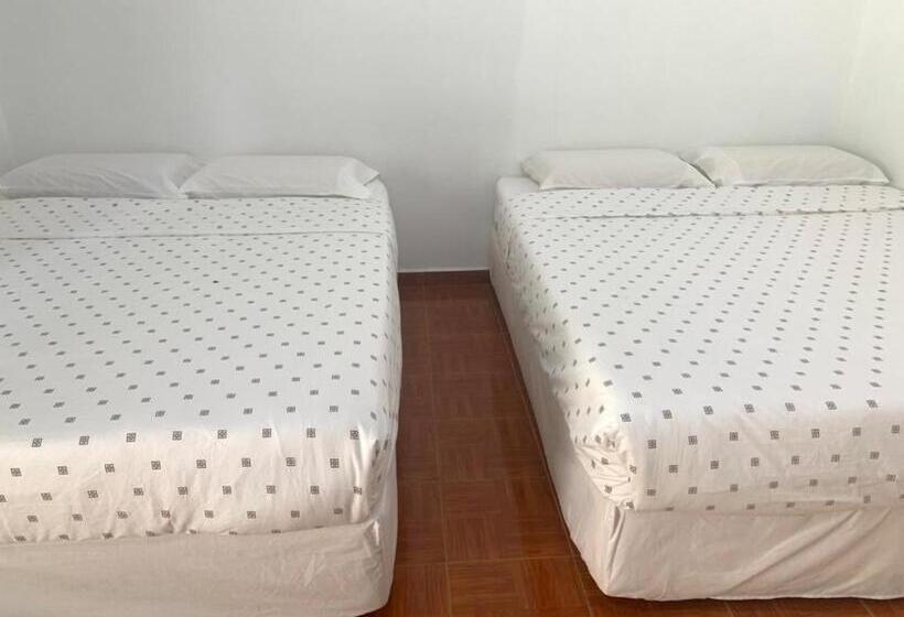 Трехместный Номер Классика, Oyo 89928 Acf Guest House
