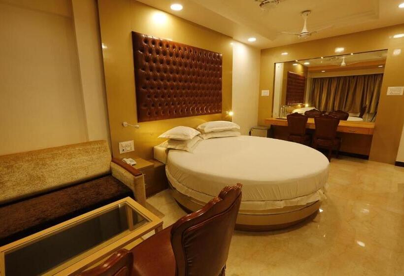 Номер Deluxe, Ravikiran Alibaug