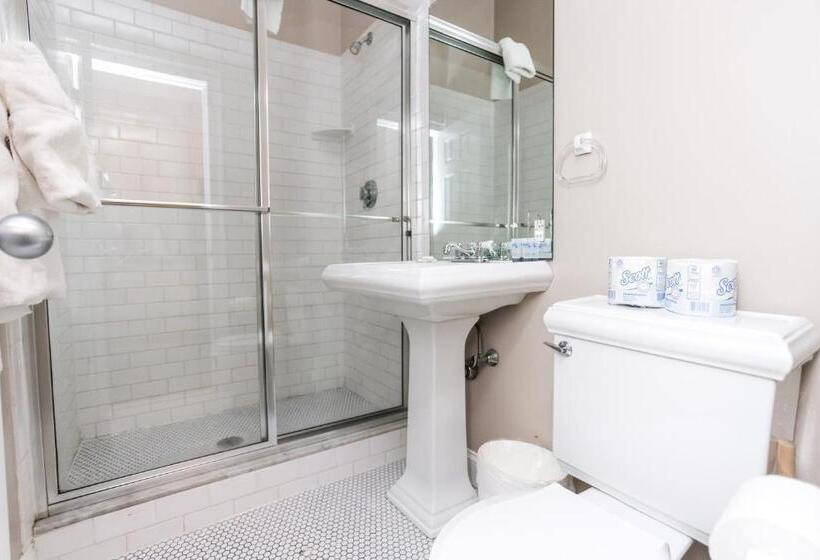 스탠다드 스튜디오, Stylish Studio In Boston Brownstone, C.ave #21