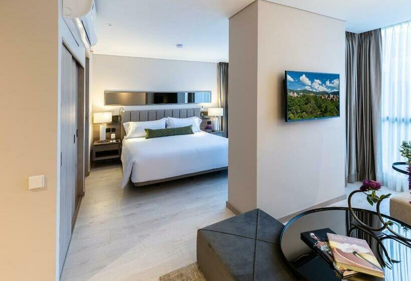 Deluxe Suite King Bed, York Luxury Suites Medellin By Preferred