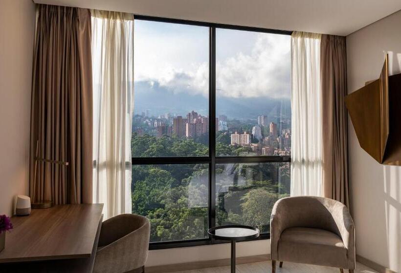 اتاق سوپریور با تخت بزرگ, York Luxury Suites Medellin By Preferred