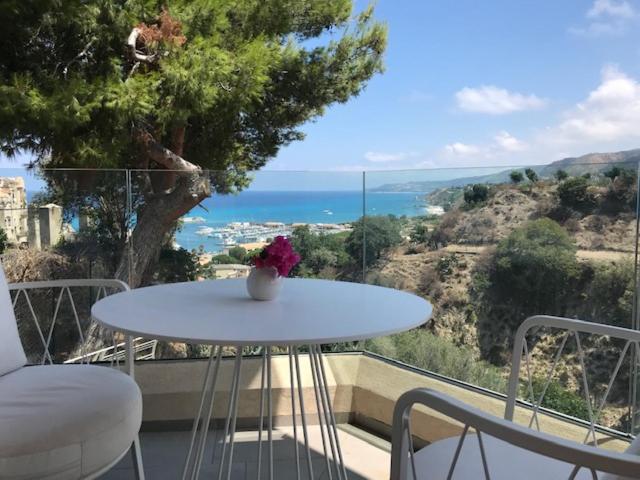 Апартаменты 1 Спальня Вид на Море, S'o Suites Tropea