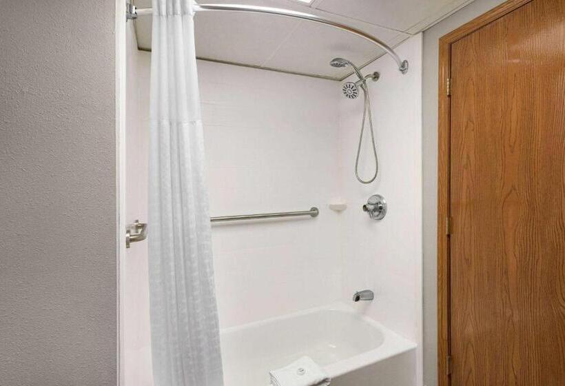 Номер Deluxe, Americinn By Wyndham Branson & Conference Center
