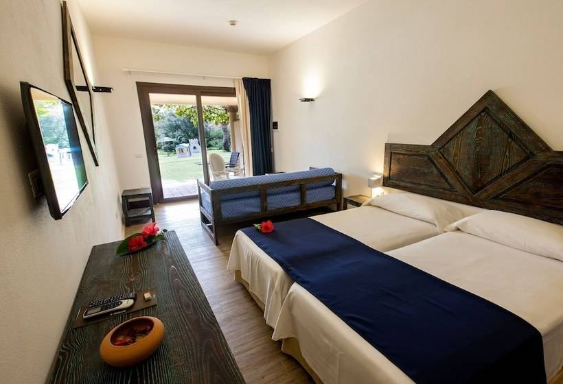 Quarto Triplo Superior, Costa Dei Fiori