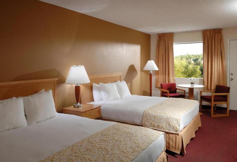 标准间, Whispering Hills Inn