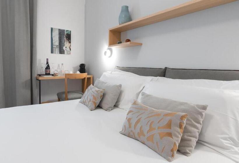 اتاق لوکس, Archè Design Rooms And Suites