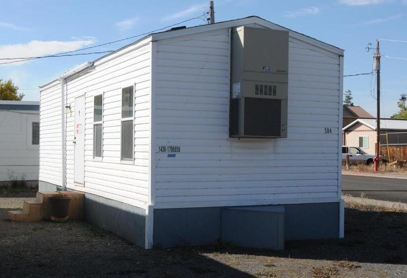 Дом 1 Спальня, Yellowstone Motel   Adults Only   All Rooms Have Kitchens