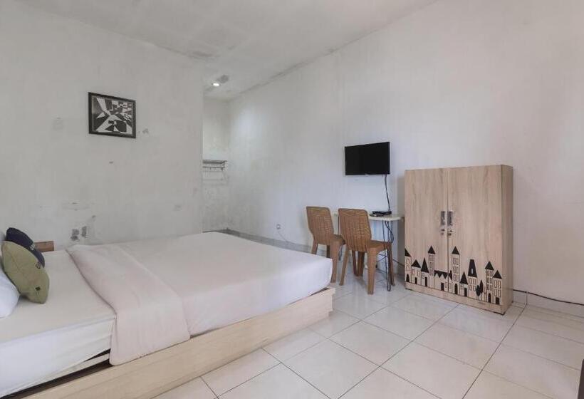 Номер Стандарт, Urbanview Hotel D Pineapple Villa Ciater By Reddoorz