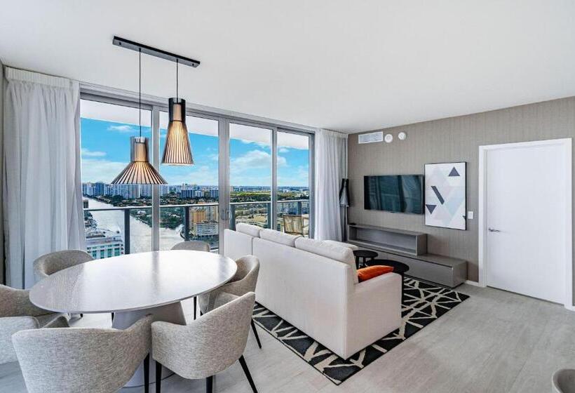 Люкс 2 Спальни, Hyde Beach House Hollywood Private Suites