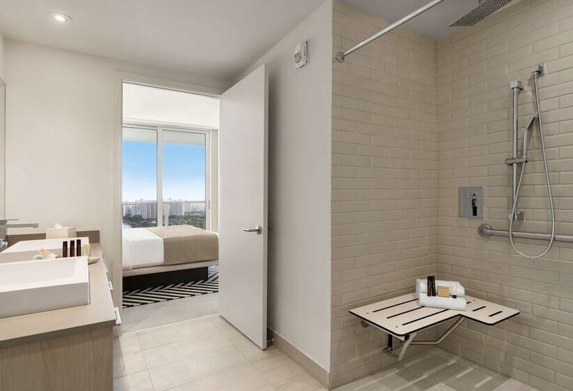 Люкс 2 Спальни, Hyde Beach House Hollywood Private Suites