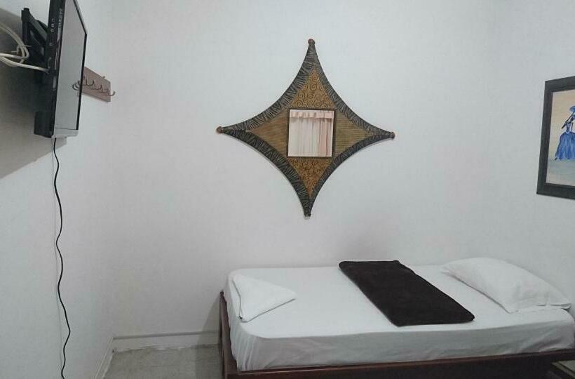 Habitación Familiar, Rosita 3