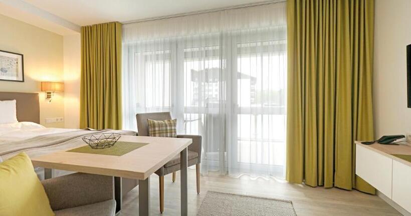 Номер Стандарт с Балконом, Appartementhotel Fidelio