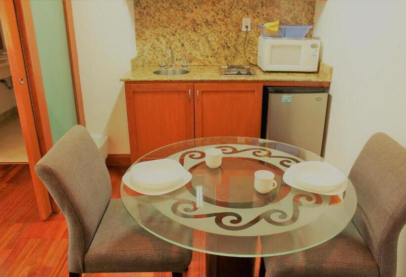 이그제큐티브 스위트, Condesa Suites