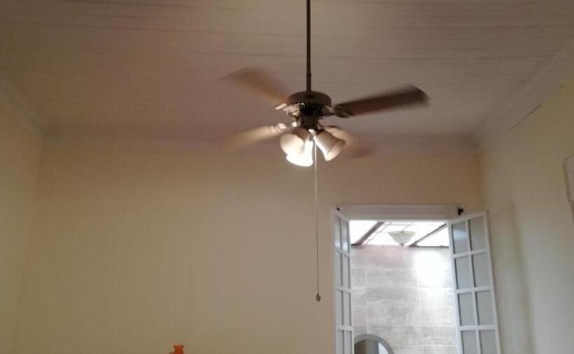 اتاق لوکس, Casa Mayela Guest House
