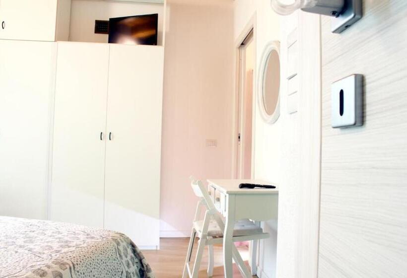 Четырехместный Номер Стандарт, La Magnolia Guests House