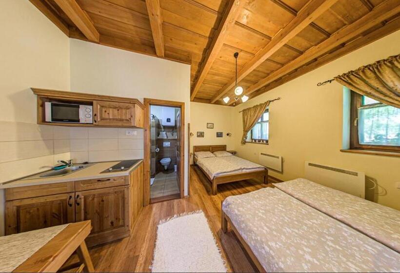 Четырехместный Номер Стандарт, Tóth Vendégház és Apartmanház újfehértó
