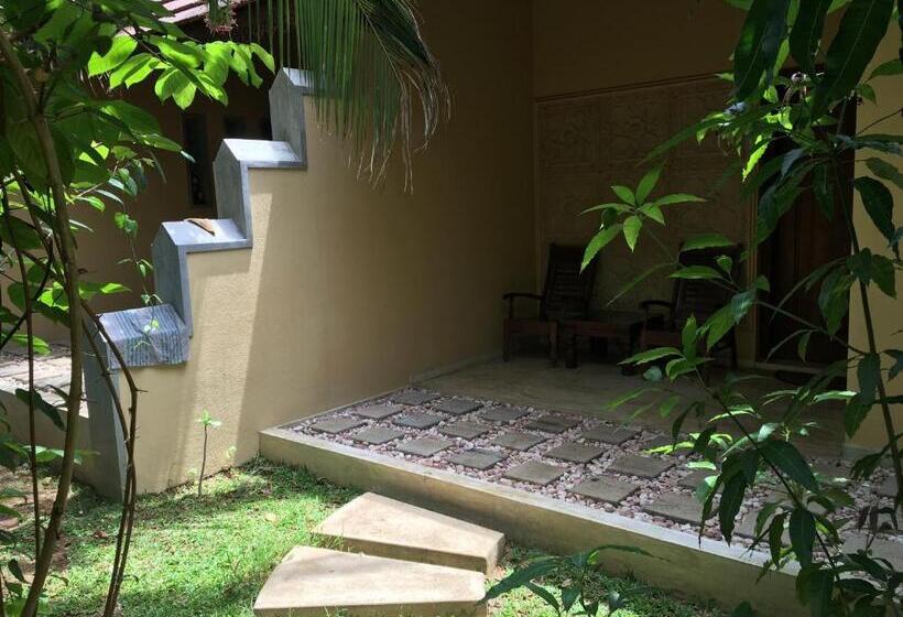 Villa 1 Chambre Vue Jardin, Surf N Sun   Arugam Bay