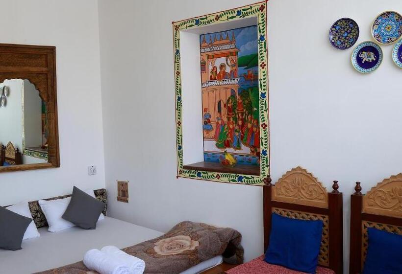 اتاق لوکس با چشم‌انداز, Jewel Palace Haweli