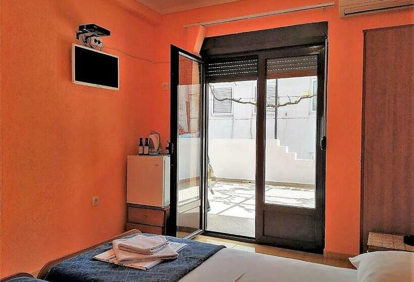 اتاق استاندارد با تراس, Villa Budvanka Guesthouse