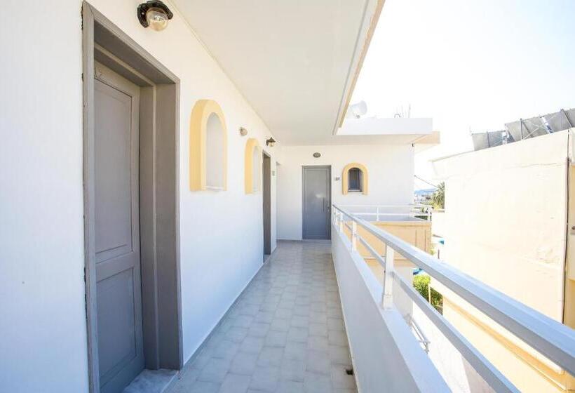 استودیوی استاندارد, Maroula Studios