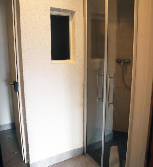 Четырехместный Номер Стандарт, Gruyère Rooms