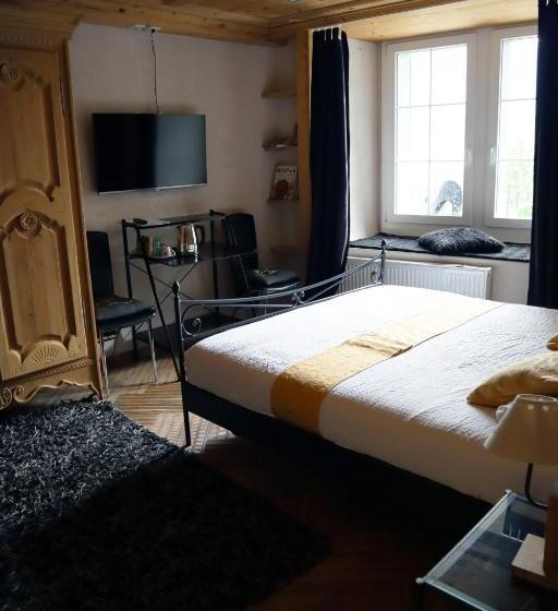Четырехместный Номер Стандарт, Gruyère Rooms