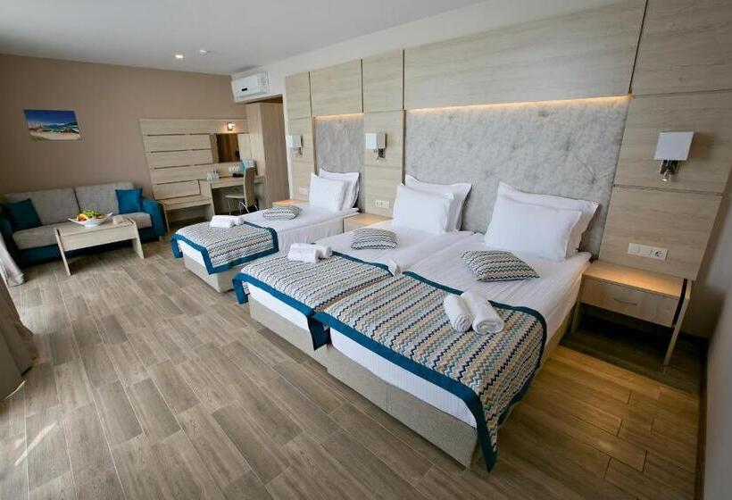 Семейный Номер, Royal Grand Hotel And Spa   All Inclusive And Free Beach Accsess