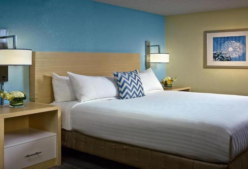 Люкс 2 Спальни, Staybridge Suites Burlington   Boston, An Ihg