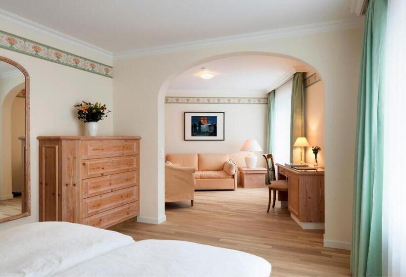 سوییت جونیور, Kunsthotel Linde Garni