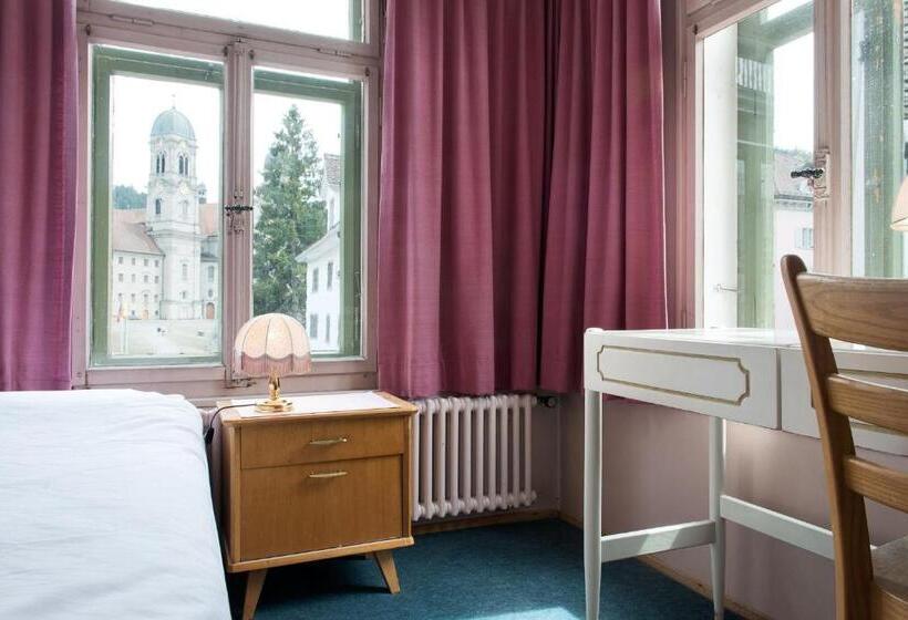 اتاق استاندارد یک تخته با سرویس بهداشتی مشترک, Kunsthotel Linde Garni