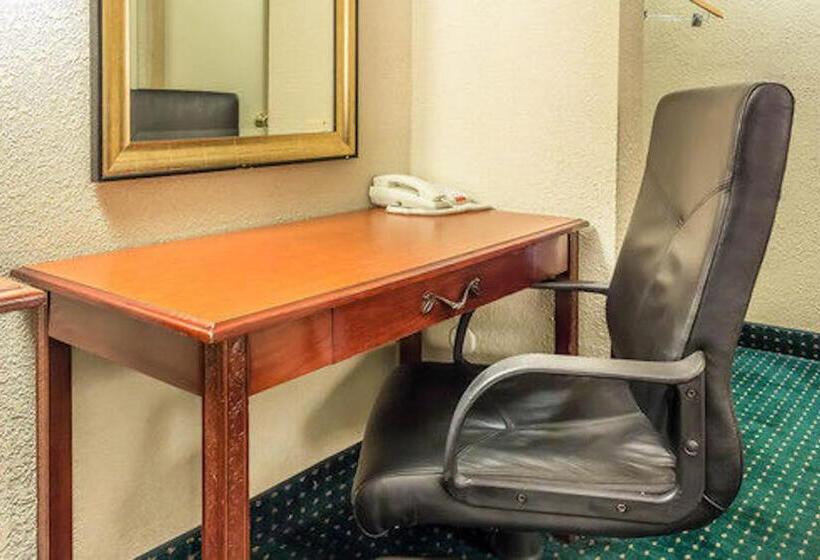 Номер Стандарт, Motel 6 Lester   Philadelphia Airport