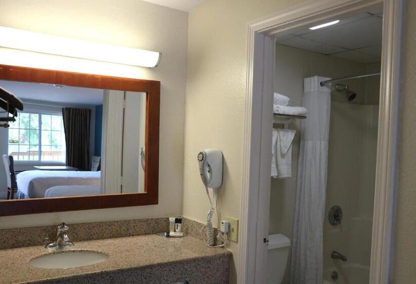 اتاق استاندارد, Sunbird Cape Cod Resort