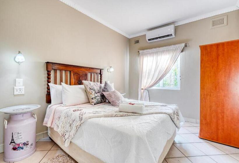 Апартаменты 1 Спальня Вид на Сад, Villa Le View Guesthouse