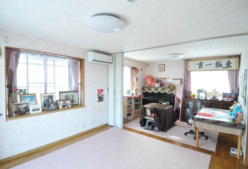 스탠다드 트리픔 룸 공동욕실, Daichan Farm Guest House