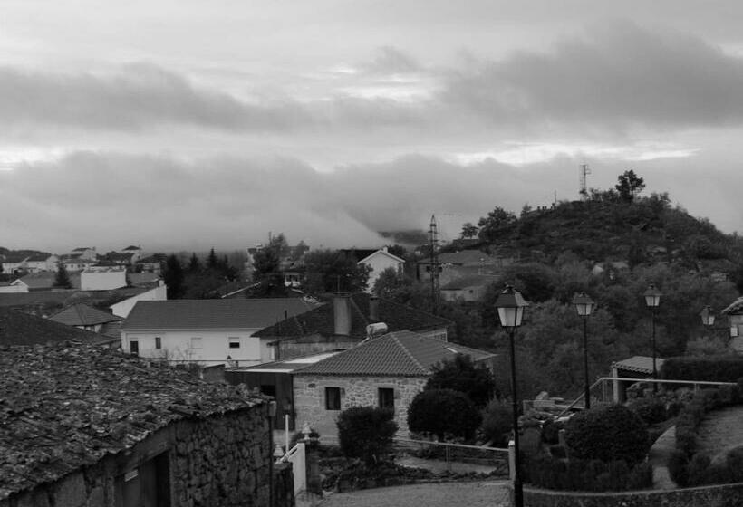 Номер Стандарт Вид на Горы, Casa Do Castelo