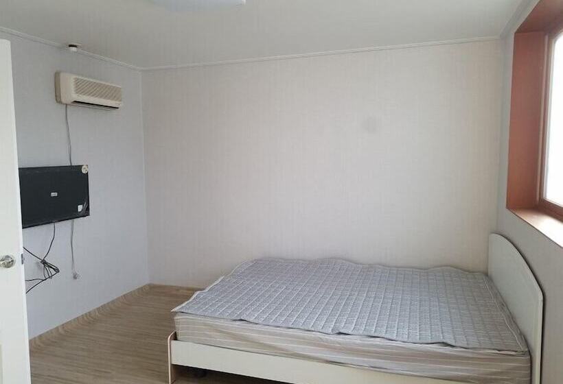 اتاق عادی یک تخته, B House