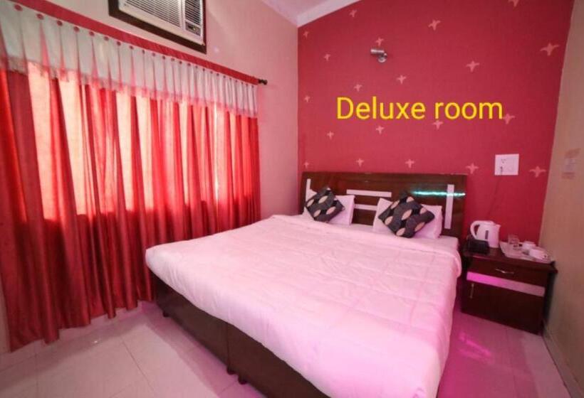 Номер Deluxe, Del